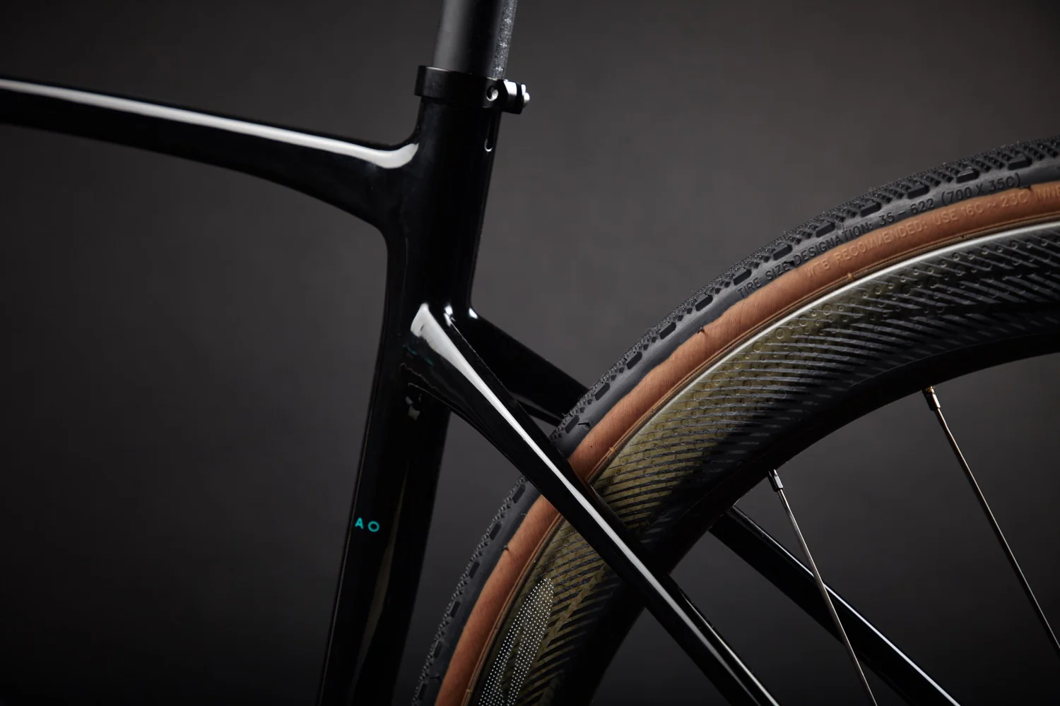 AO MATT + GLOSSY BLACK (TUHUA) - Image 11