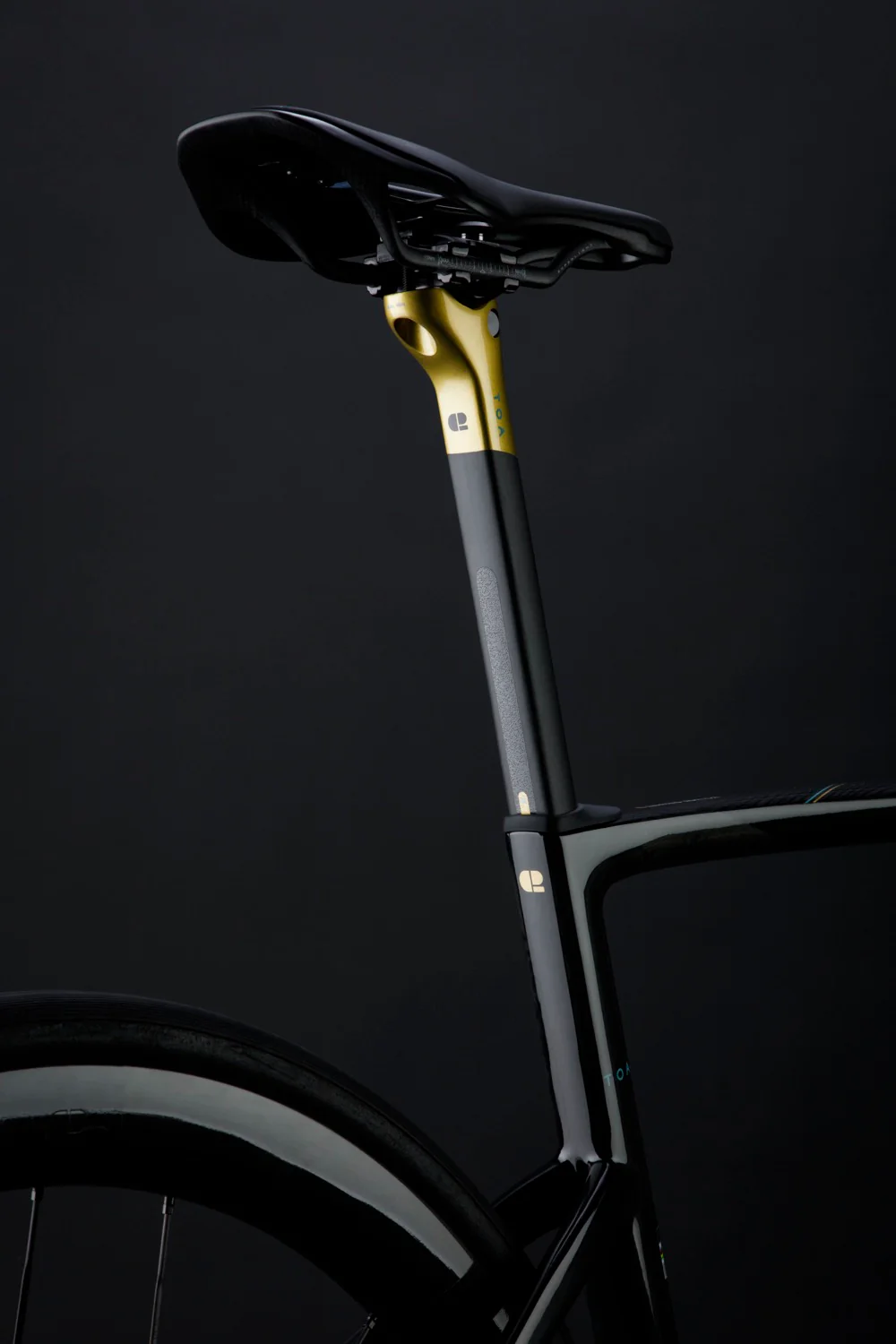 TOA BLACK + UD W/ GOLD (KOURA) - Image 7