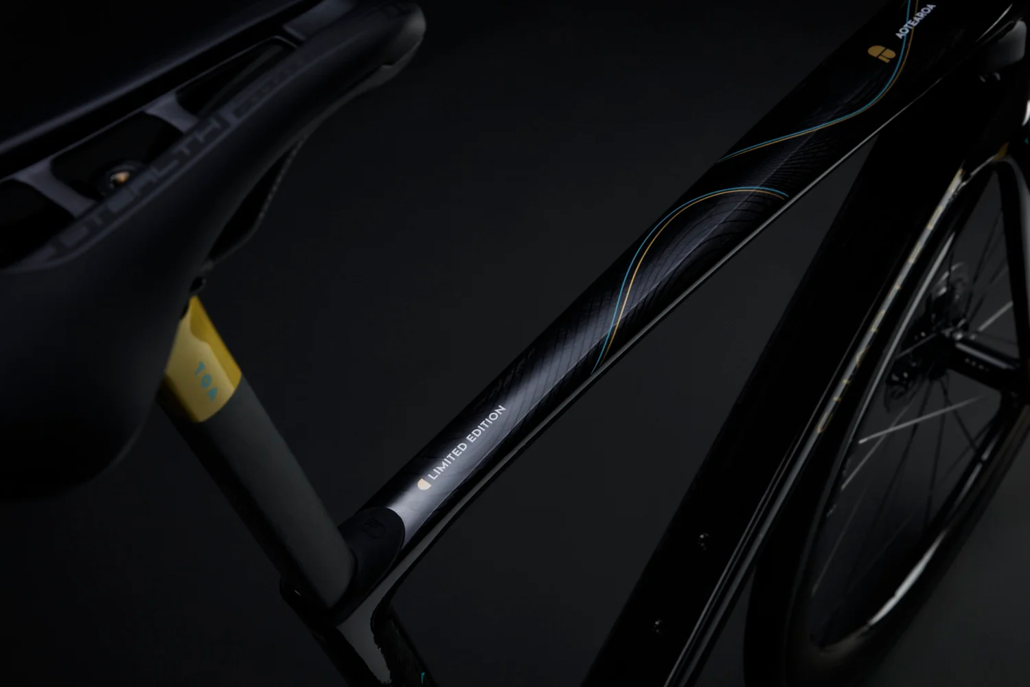 TOA BLACK + UD W/ GOLD (KOURA) - Image 9